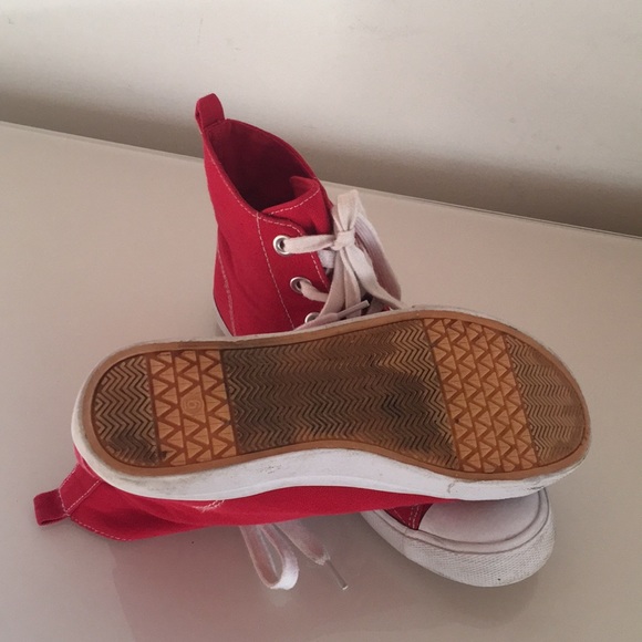 Cute Target Red High Top Sneakers - Picture 5 of 5